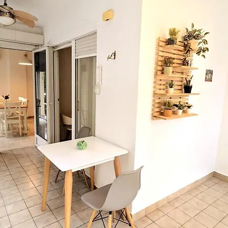 Centrally Located 600 M From The Sea * Fuengirola