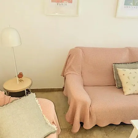 Appartement Centrally Located 600 M From The Sea
