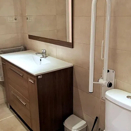 Centrally Located 600 M From The Sea Appartement