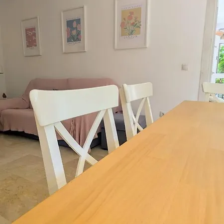 Centrally Located 600 M From The Sea *
